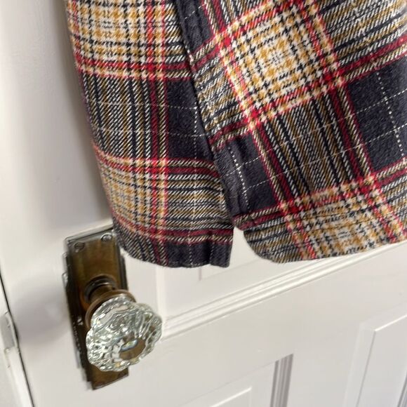 Patagonia Plaid Flannel Shirt - Picture 7 of 9